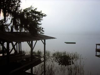 Boathouse_fog